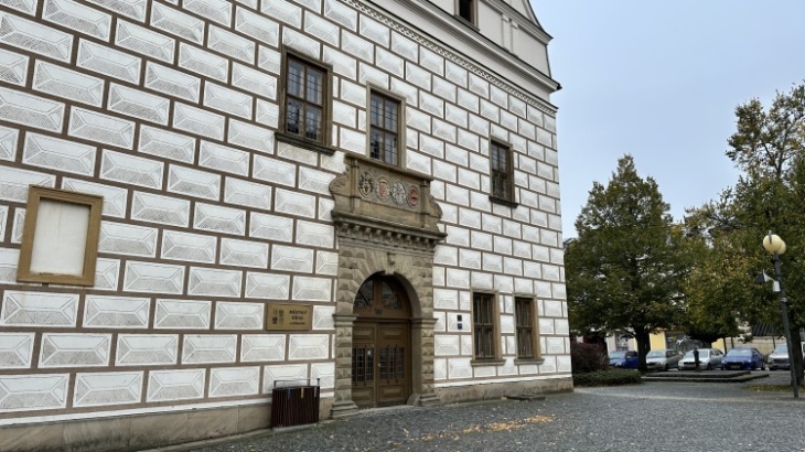 Vedení radnice se změní, většinu skládá současná opozice
