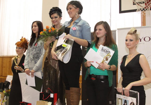 03-tri_nejlepsi_v_kategorii_vlasova_tvorba_s_modelkami.JPG