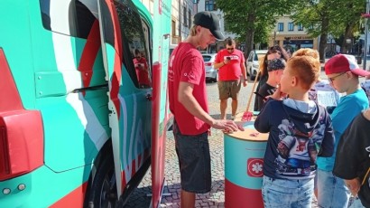 Na Světovém dnu první pomoci jste si mohli nechat změřit tlak i hladinu cukru v krvi