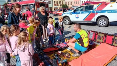 Na Světovém dnu první pomoci jste si mohli nechat změřit tlak i hladinu cukru v krvi