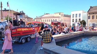 Na Světovém dnu první pomoci jste si mohli nechat změřit tlak i hladinu cukru v krvi