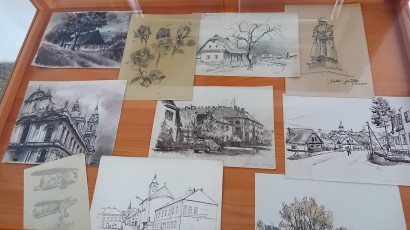 Galerie vystavuje díla Karla Komínka. Nechybí jeho první obraz, ani ten poslední...nedokončený