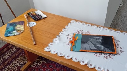 Galerie vystavuje díla Karla Komínka. Nechybí jeho první obraz, ani ten poslední...nedokončený