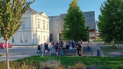 L´Art, ul. Nádražní čp. 335.