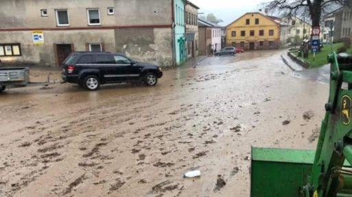 Průtrž mračen přinesla do Mladkova nánosy bahna