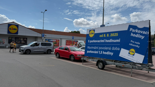 Parkování u Lidlu bude omezeno na 1,5 hodiny