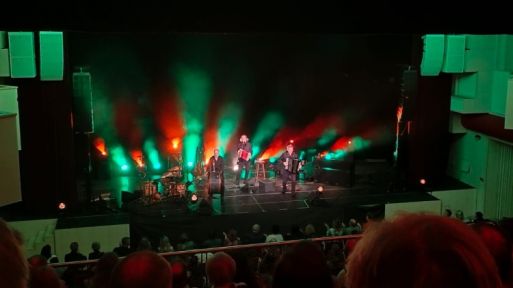 Jarek Nohavica vyprodává všechny sály, ale v Lanškrouně zůstal pár židlí volný