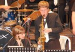 Jan Klimoš hraje na saxofon