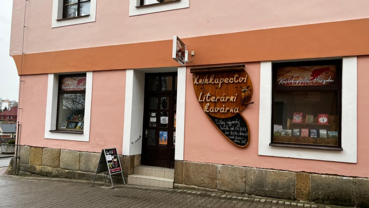 Inzerce: Slevová akce na všechny knihy v Knihkupectví Hvězda
