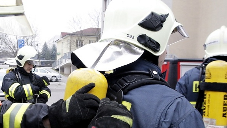 Požár rodinného domu v Tatenicích. Majitel transportován do nemocnice