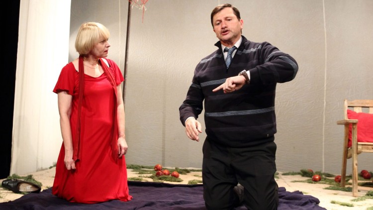 11. duben - Divadlo Na Jezerce: Takový žertík