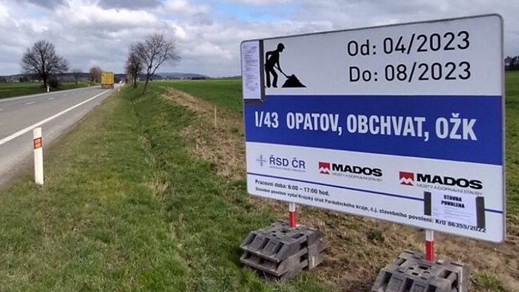 Obnova asfaltu na obchvatu Opatova si vyžádá dopravní omezení až do srpna