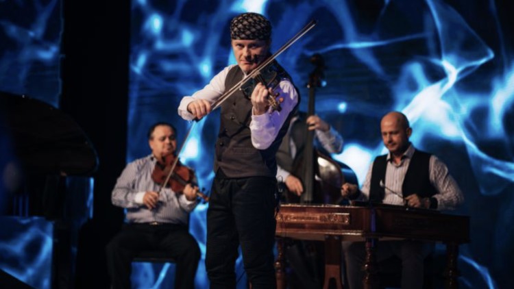 25. září - Pavel Šporcl & Gipsy Fire