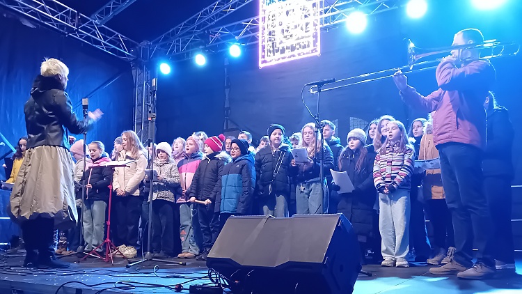  Lanškroun zpíval koledy. Spolu s celým Českem