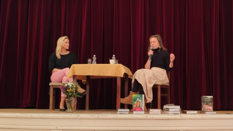 Smrt, děti, cestování, matematika s fyzikou a knihy. To vše zaznělo na besedě s Veronikou Hurdovou