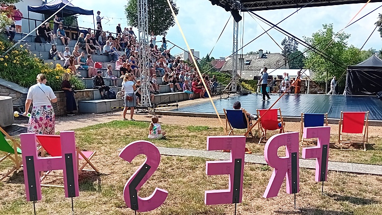 FreshDance festival potrápily dešťové přeháňky
